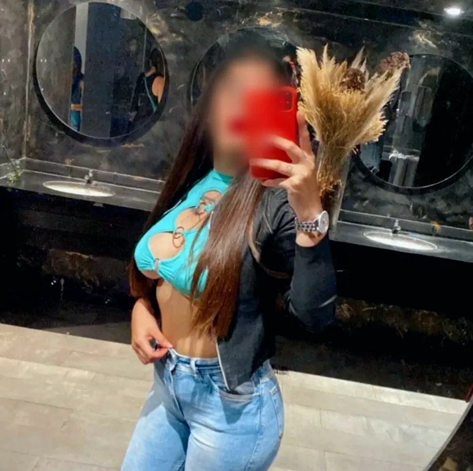 Edith, 35