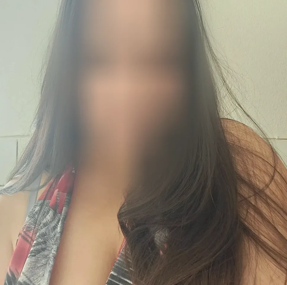 Klara, 25