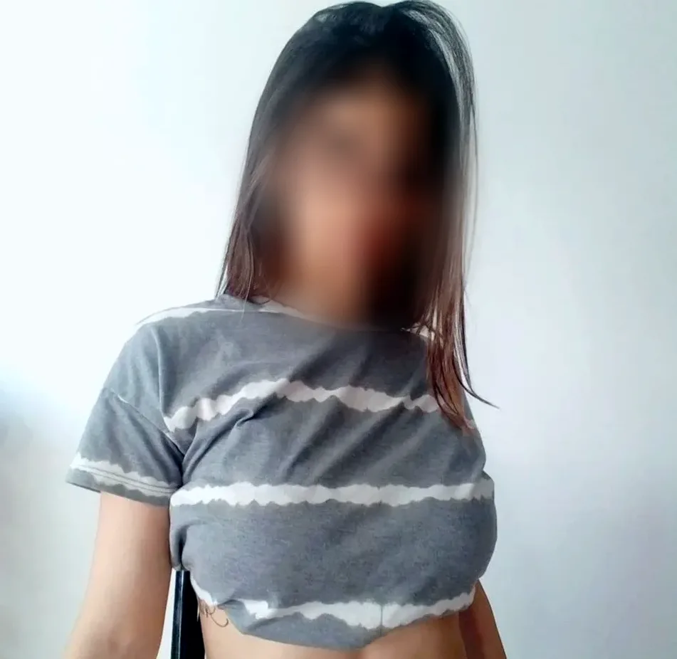 Madeleine, 23